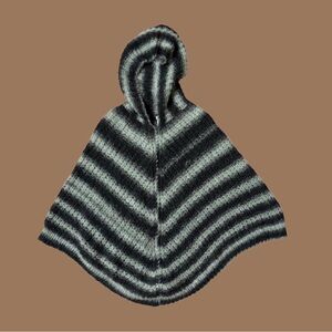 Vintage Y2K Xhilaration 70s inspired pancho